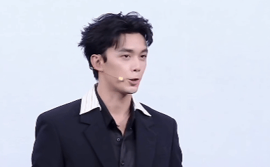吴磊每次都把粉丝说的话放在心上吴磊粉丝勇敢的人先享受被读信🔆无数粉丝奔赴线下，