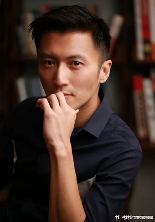 谢霆锋他还是那么记仇戏外是真·记仇天花板，戏里演的谛听也是复仇狂魔，谢霆锋这波属