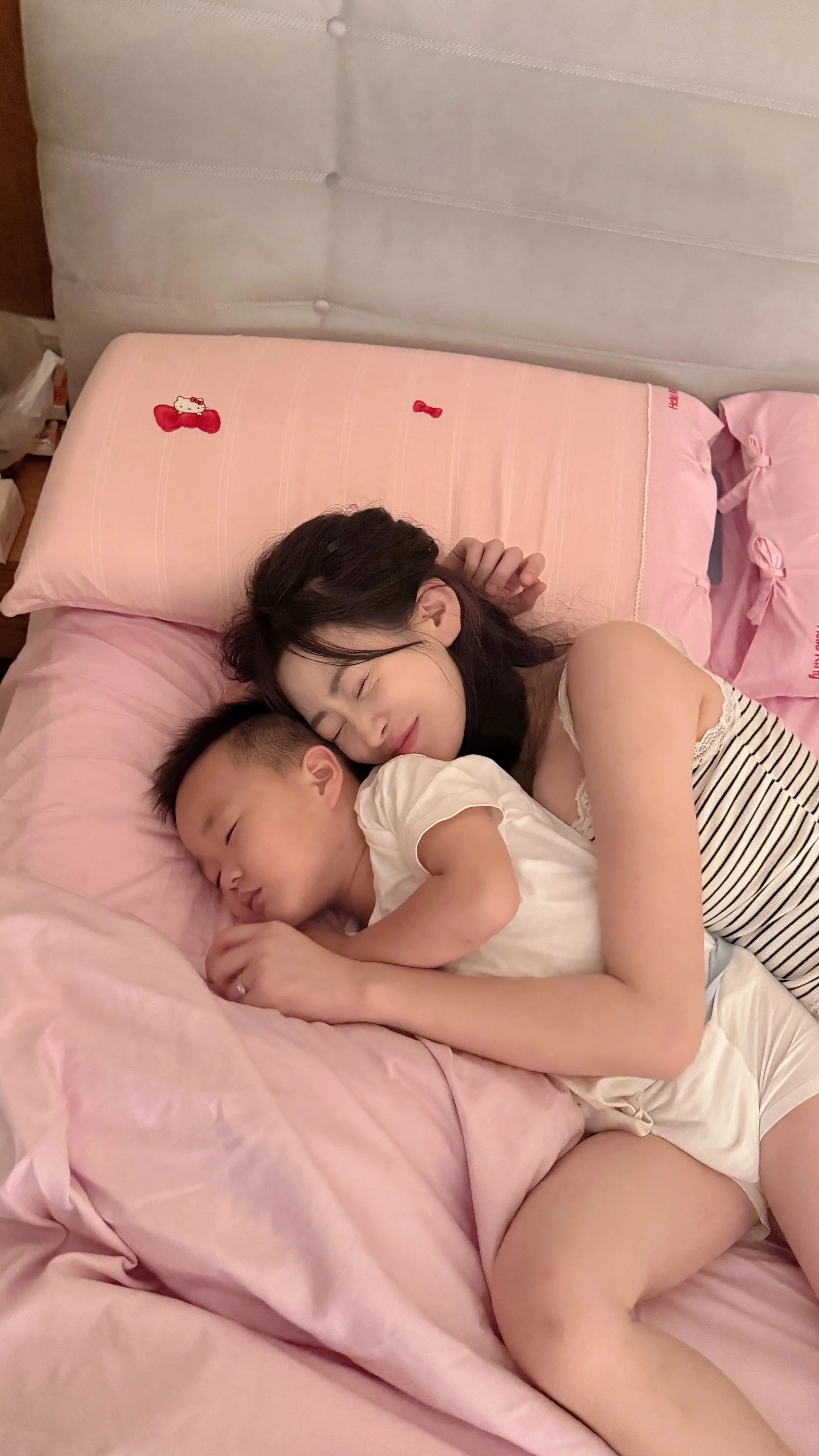 真的太痛心啦 我也是妈妈啊 花会开 雨会停