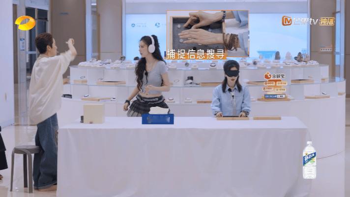 宋妍霏起到了一个对的作用假期中的她们 谁还没被宋妍霏的“对”字输出笑到！蒋一侨比