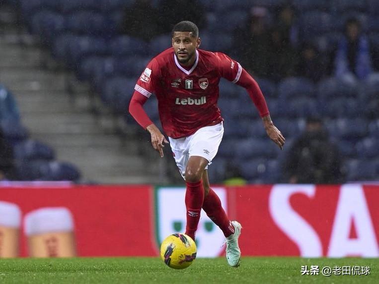 中超绯闻外援---阿德里亚诺…据葡萄牙媒体报道，圣克拉拉中场核心阿德里亚诺-菲尔