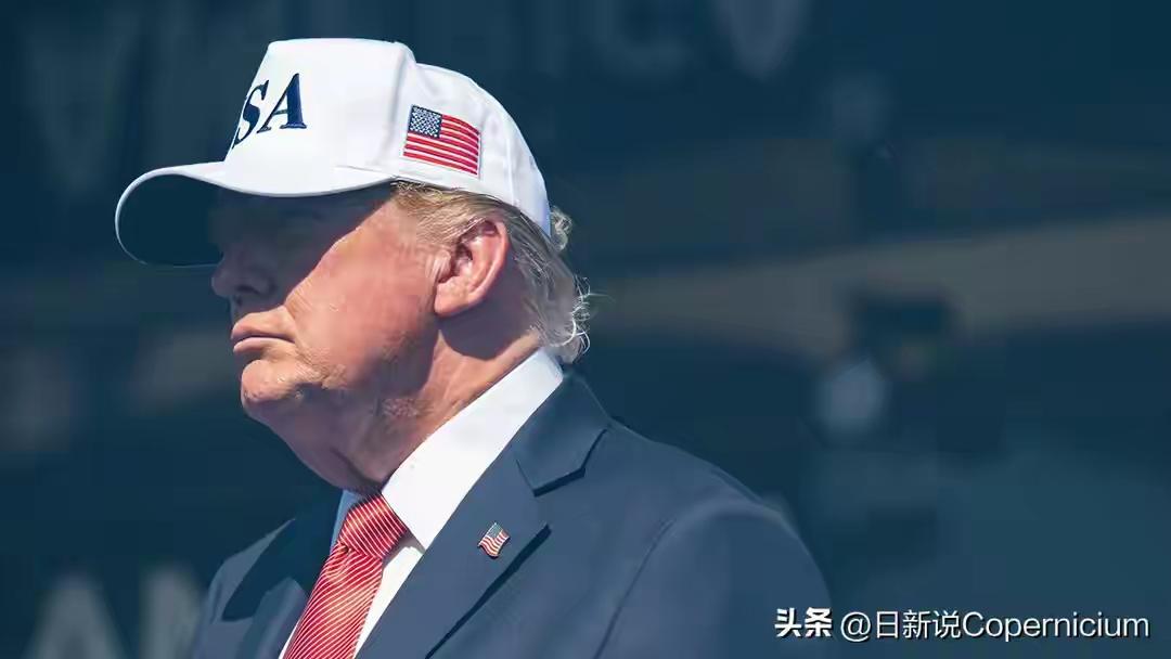 特朗普跟9·11英雄争风头，嫌对方比自己出名，还编现场救人被拆穿
 

 
创作