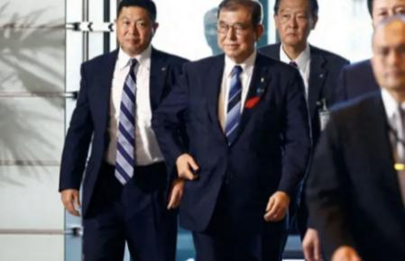 日本各大媒体纷纷报道中方最新表态，都在重点解读四个字，高市早苗内阁鸦雀无声。
