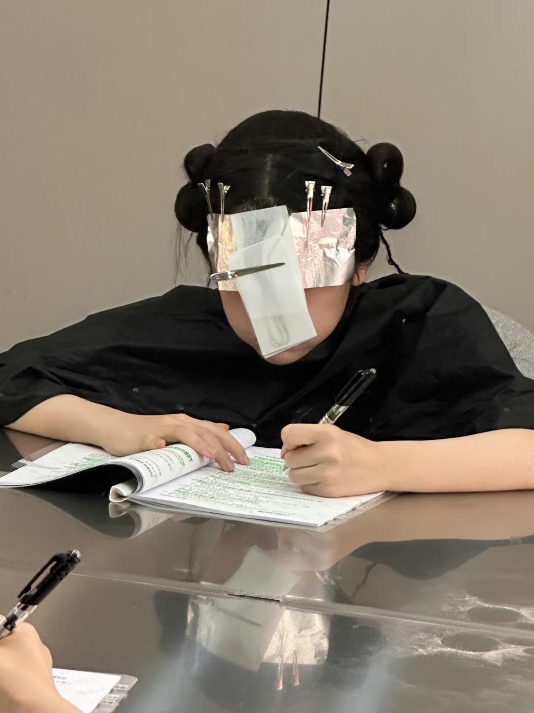 95扛剧花从来都不是随便说说的每部剧都非常认真的虞书欣❗️