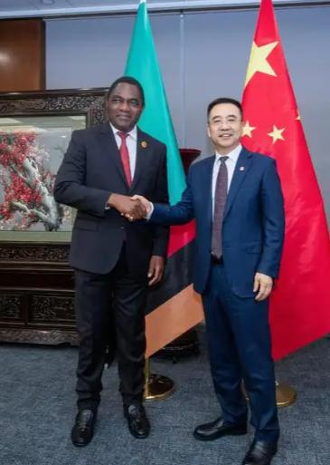 赞比亚要求中国企业造成环境污染一事“索赔”800亿美金。这个消息一出来就闹得沸沸