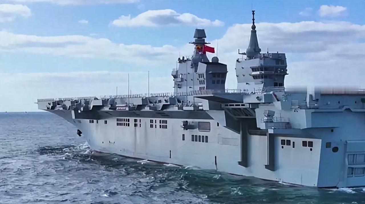 中国新舰震动美军高层，日被催增军费？亚太军备暗流涌动。
美国海军最高官员考德尔刚