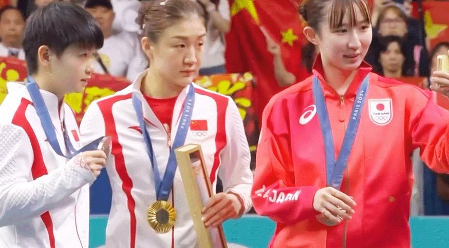 #陈梦 我和莎莎没有失败者# 两个人都超级棒啊，都是为国争光，打败所有人走到最后