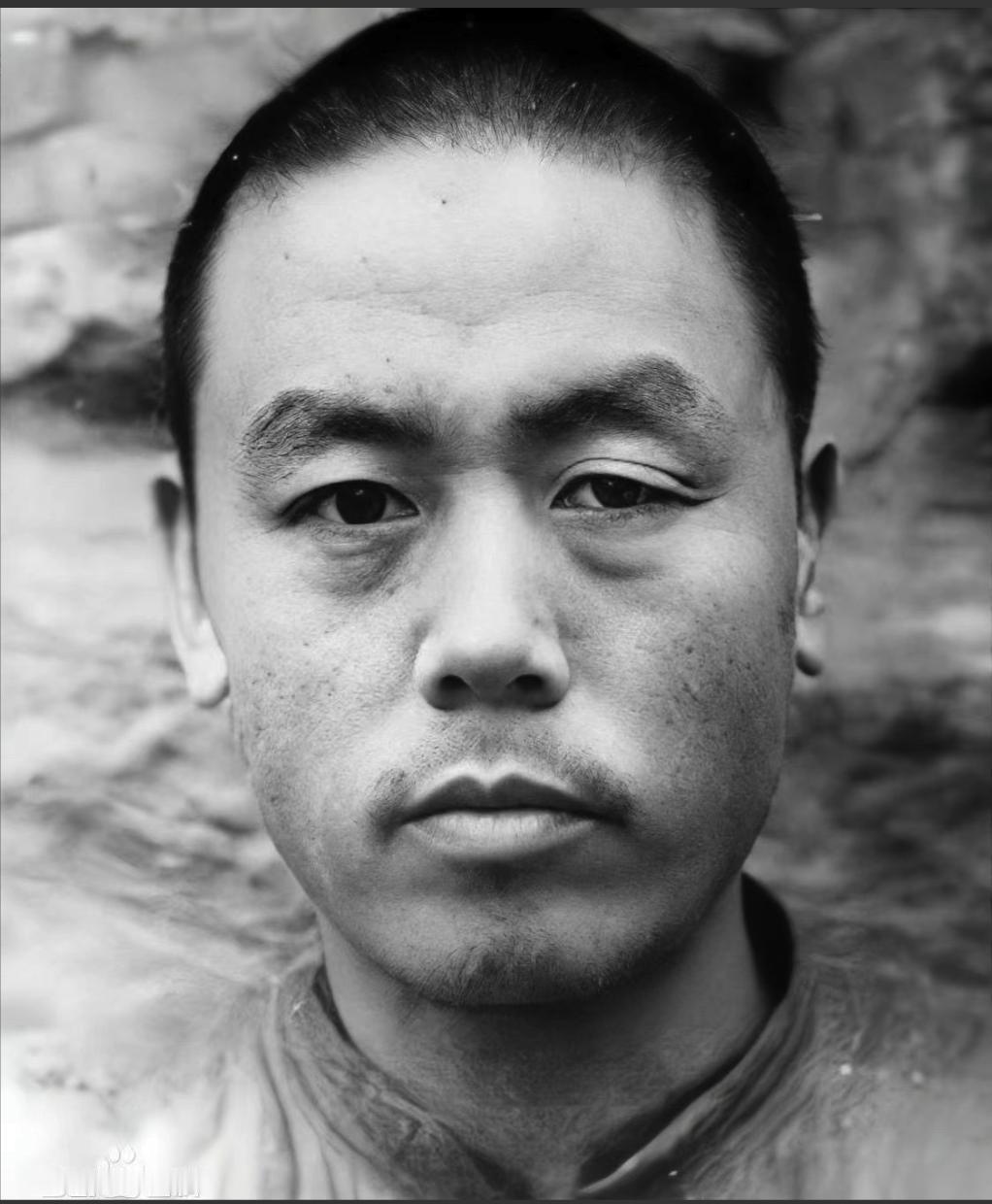 1955年，农妇怒吼丈夫：“再吵我就揭你黑历史！”特务阴影下，他究竟藏着什么秘密