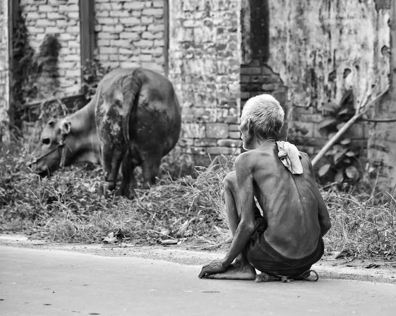 马云说“贫穷不是农民不努力，而是农业文明和商业文明没完美结合，发展模式没跟上”，