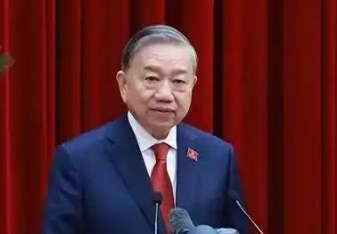 越南，已经主动从中国这台经济巨轮上抽身离场！不少人只看到广西新修了一条运河，却压