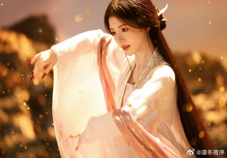 千香鞠婧祎演技 小棒槌经由鞠婧祎的演绎变得格外讨喜，情绪转换自然流畅，能直观感受