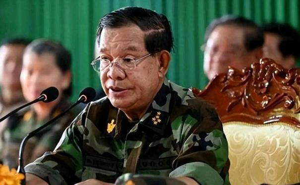 泰国正考虑对柬埔寨放大招，这一招比直接武力攻击可能对柬埔寨的伤害更大！12月15