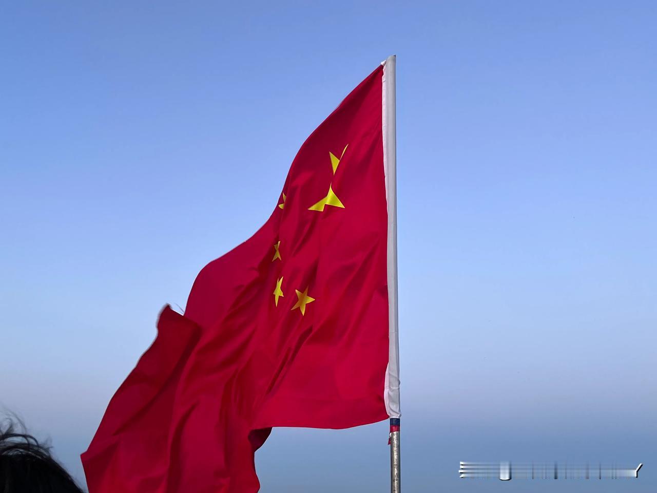今年的桂花开得好晚，这都十月下旬了，天气还是那么热，你们那儿降温了吗？
腾势Z9