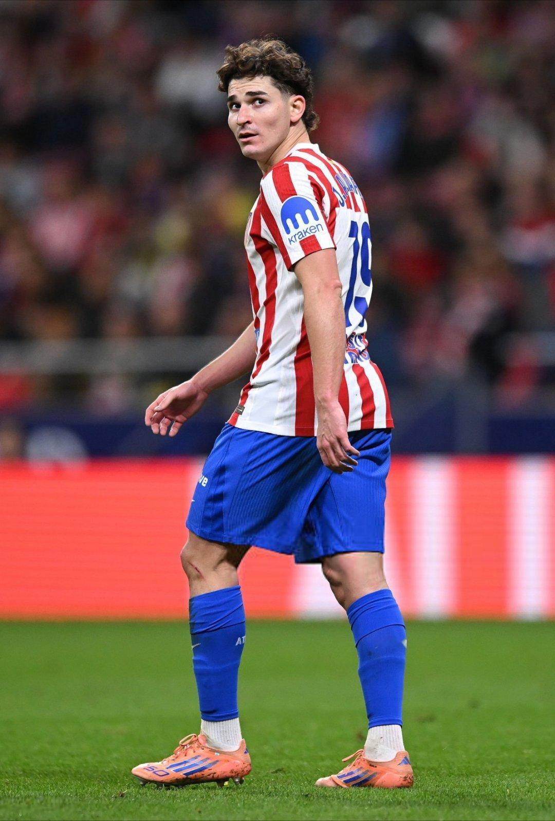 世体：俱乐部经济部门认为，明年夏天有可能在进攻位置上签下一名重磅球员，尤其是在重