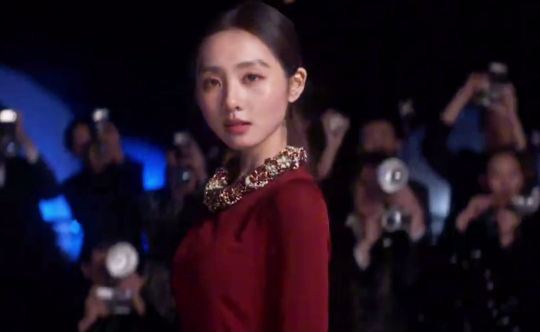 黄磊女儿黄多多惊喜亮相2026VOGUE时尚之力盛会红毯！天生吃娱乐圈...