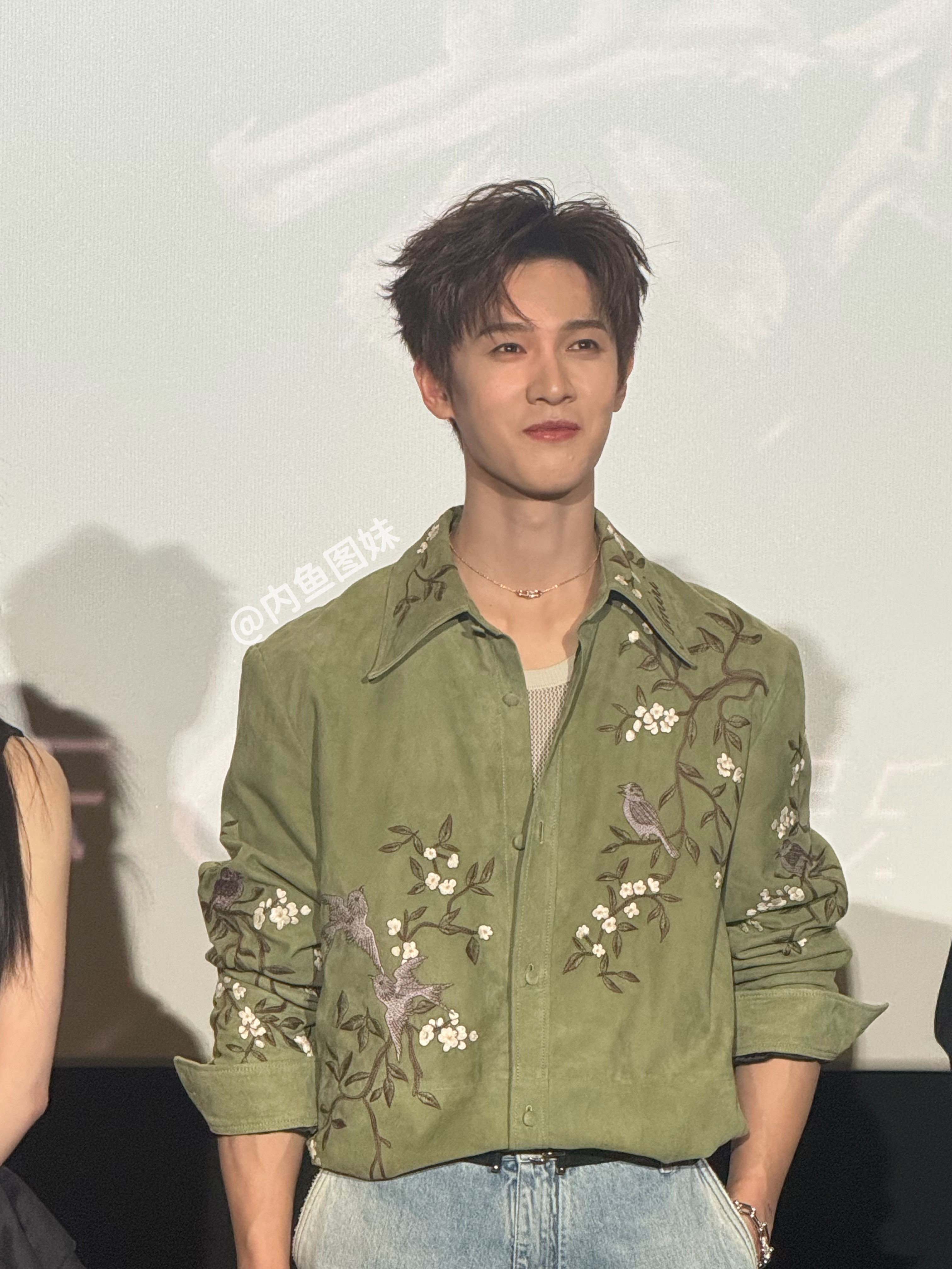 李昀锐lin 小林生图状态不错冰湖重生