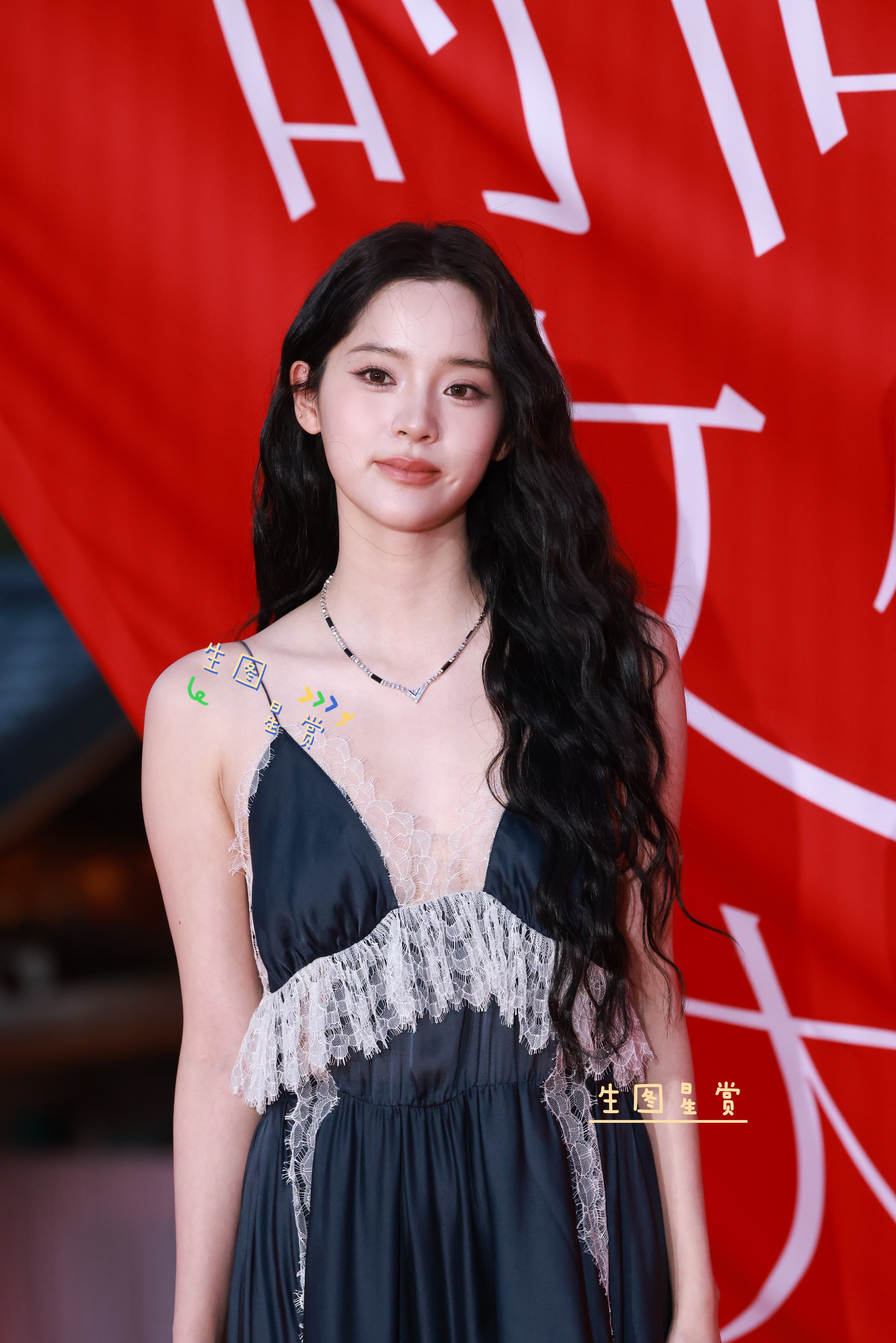 欧阳娜娜栩栩华生红毯出图，稳定美美的娜比[给你小心心][期待]栩栩华生时尚文化大
