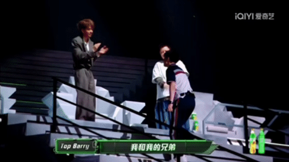 我和我的兄弟们全都坐上了DD backseat🥹🥹TopBarry和Rape