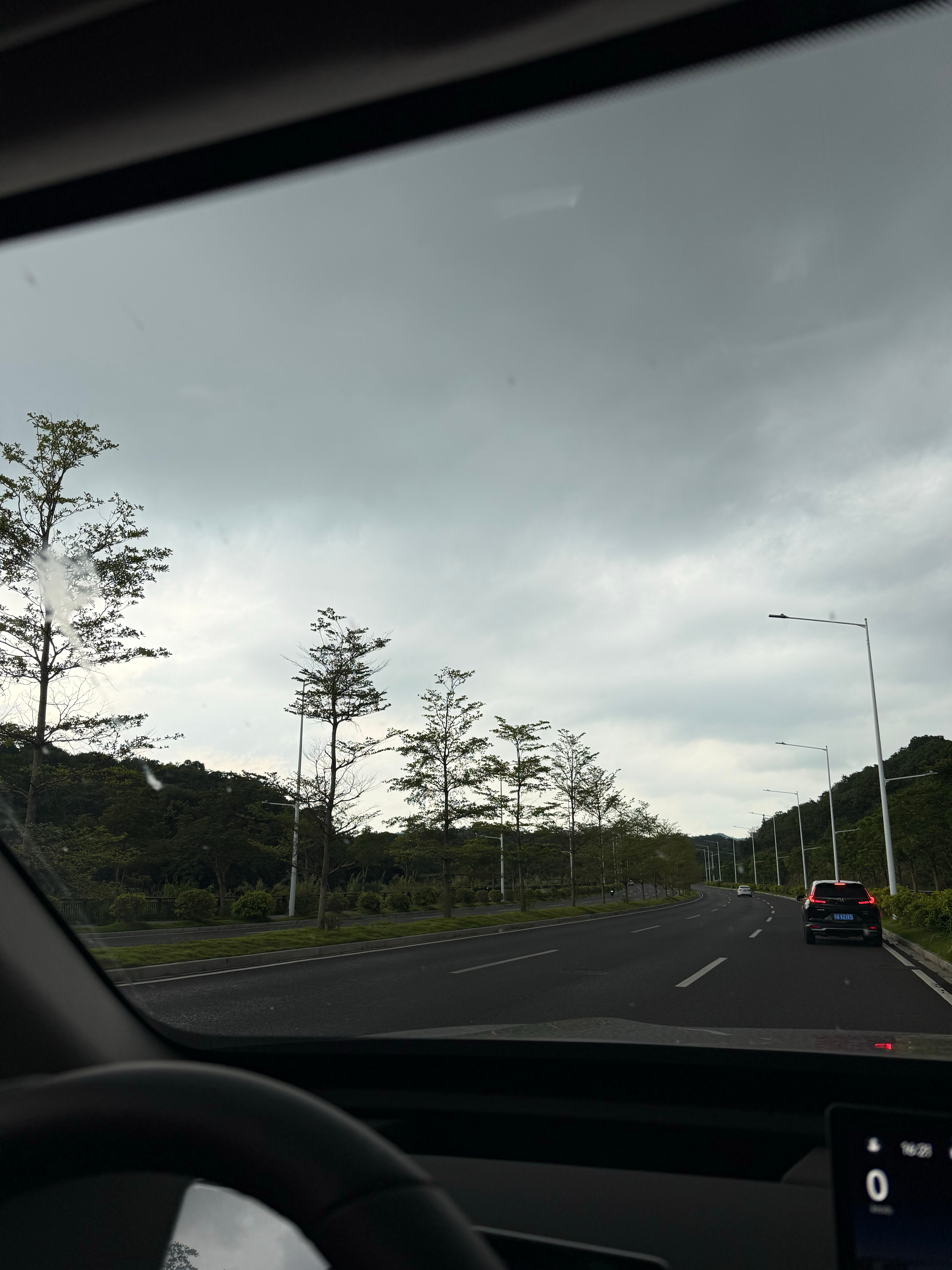 马上要下大暴雨的节奏 广州