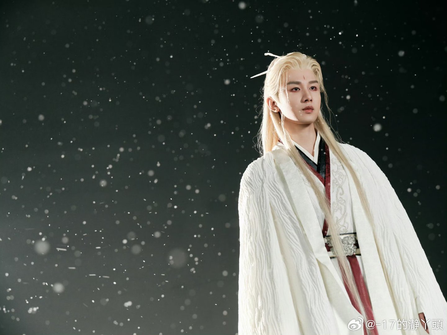 V成毅赴山海cy成毅萧秋水李沉舟肖明明不营销不炒作，用自己的真诚努力与付出，一步