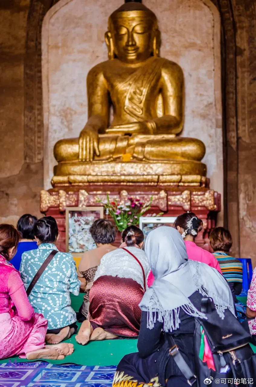 修行者见佛一定要拜吗见佛不一定要跪拜，拜佛的核心不是形式，而是心。很多人见到佛像