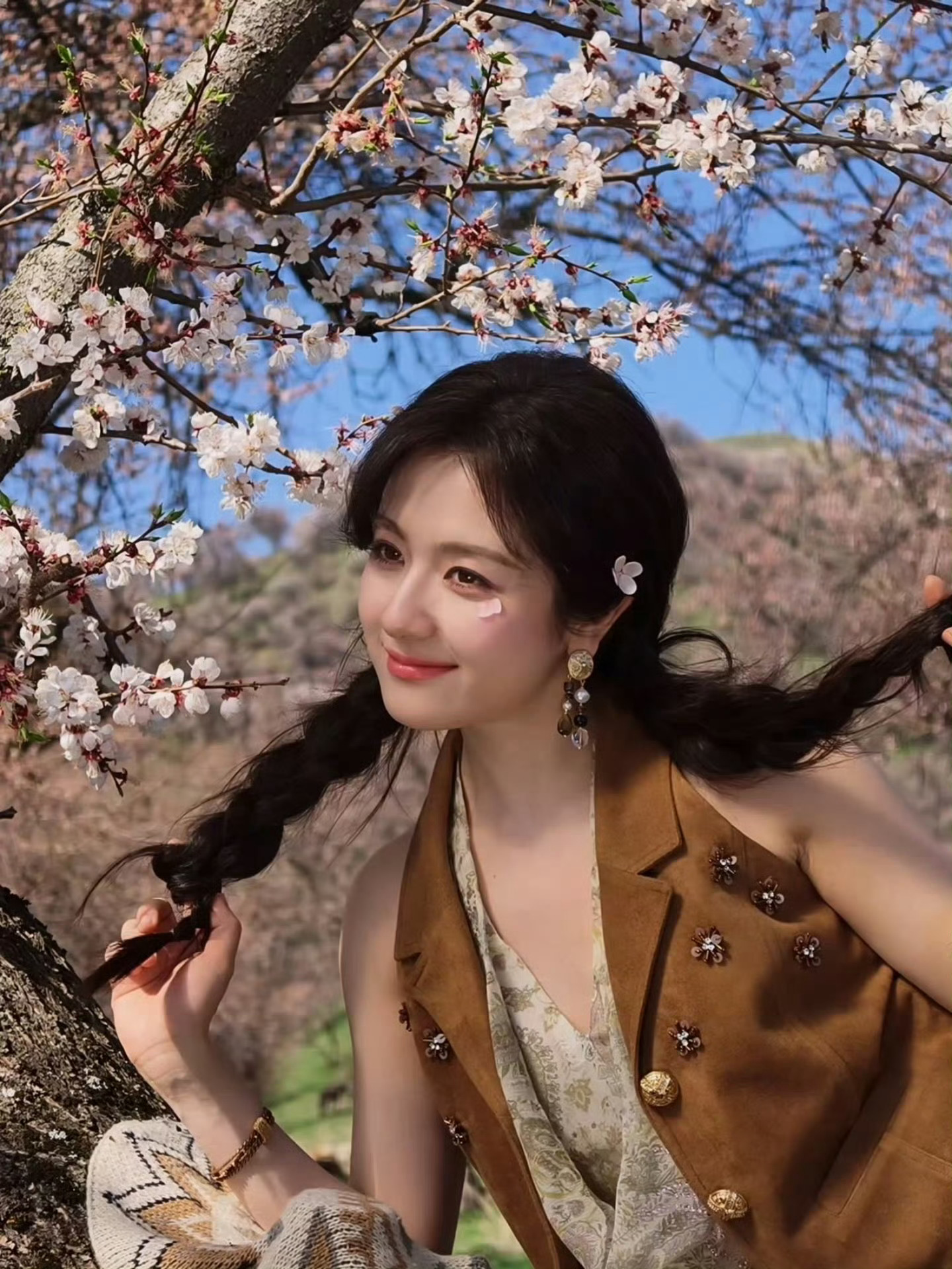 欧哥觉得，这次的 OPPO 旅拍大使真好看！我还找到了 Live Photo，哈