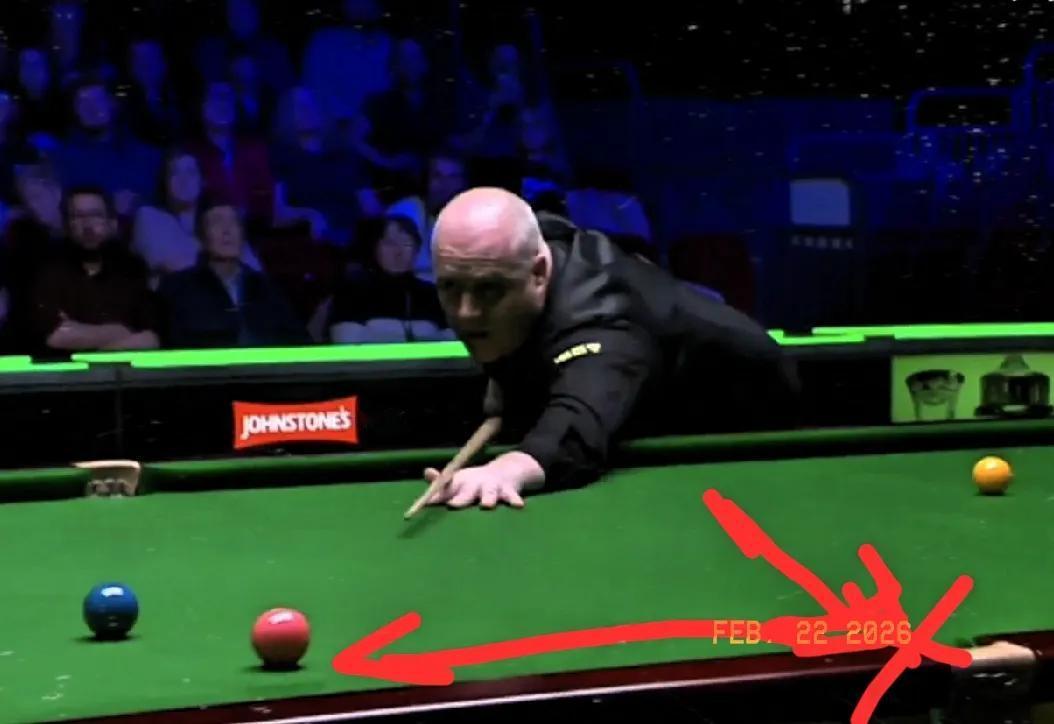 太魔幻了！
希金斯又一杆关键时刻低级致命错误，打丟超分粉球，葬送全场比赛胜利，让