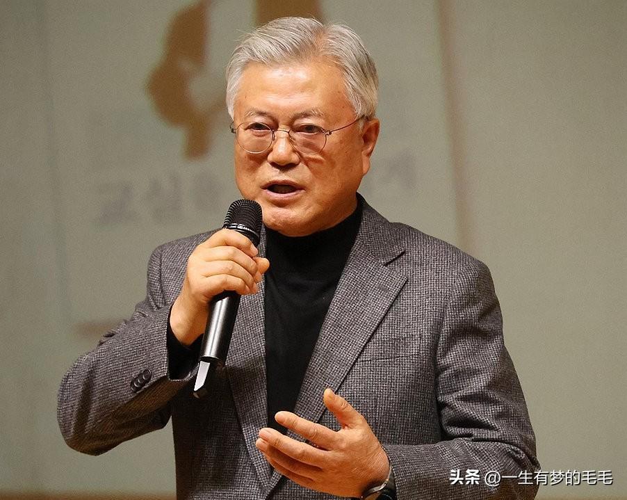 5日，韩国前总统文在寅启程前往美国洛杉矶，这是其卸任总统后首次访问美国。

此次