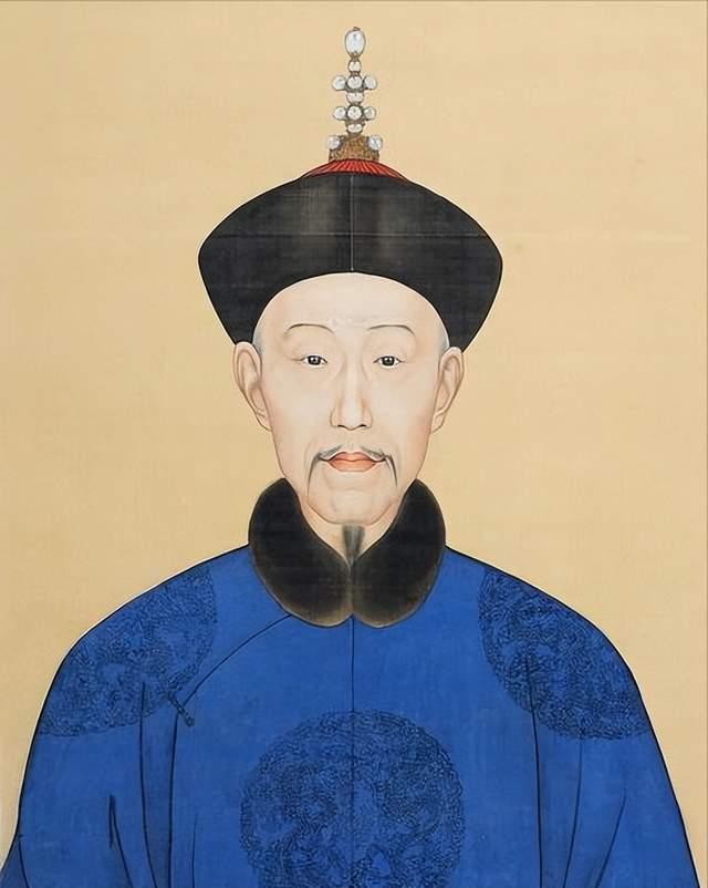 乾隆给《快雪时晴帖》盖了几十方印，原作28个字几乎被盖住。

很多人刷朋友圈见过