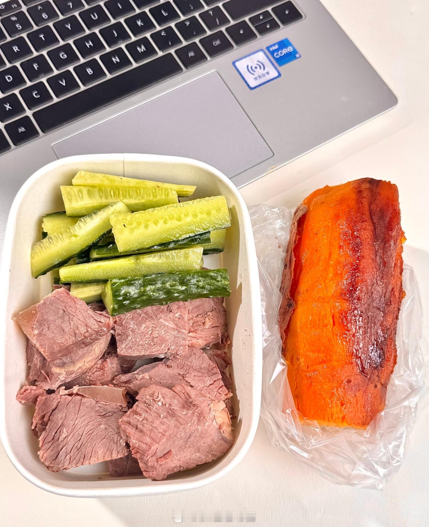 天冷偶尔猪瘾犯完开始还债但是吃的干净真的瘦的超级快，三天六斤轻轻松松！🤏🏻拿