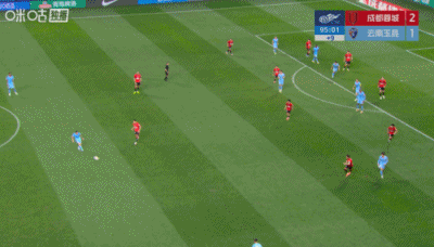 奥斯卡打进一球，被判越位在先 