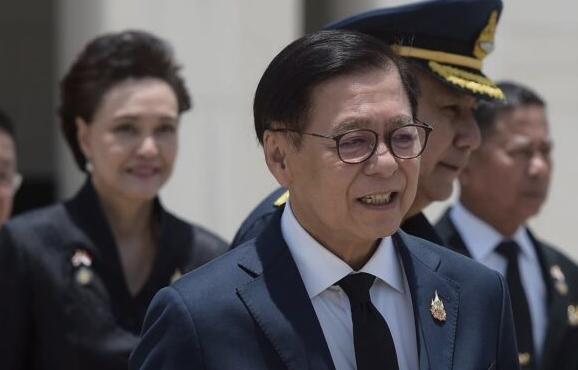 泰国外长罕见批评中国大使！
 
8月5日，泰国副总理兼外交部长西哈萨在政府大楼公