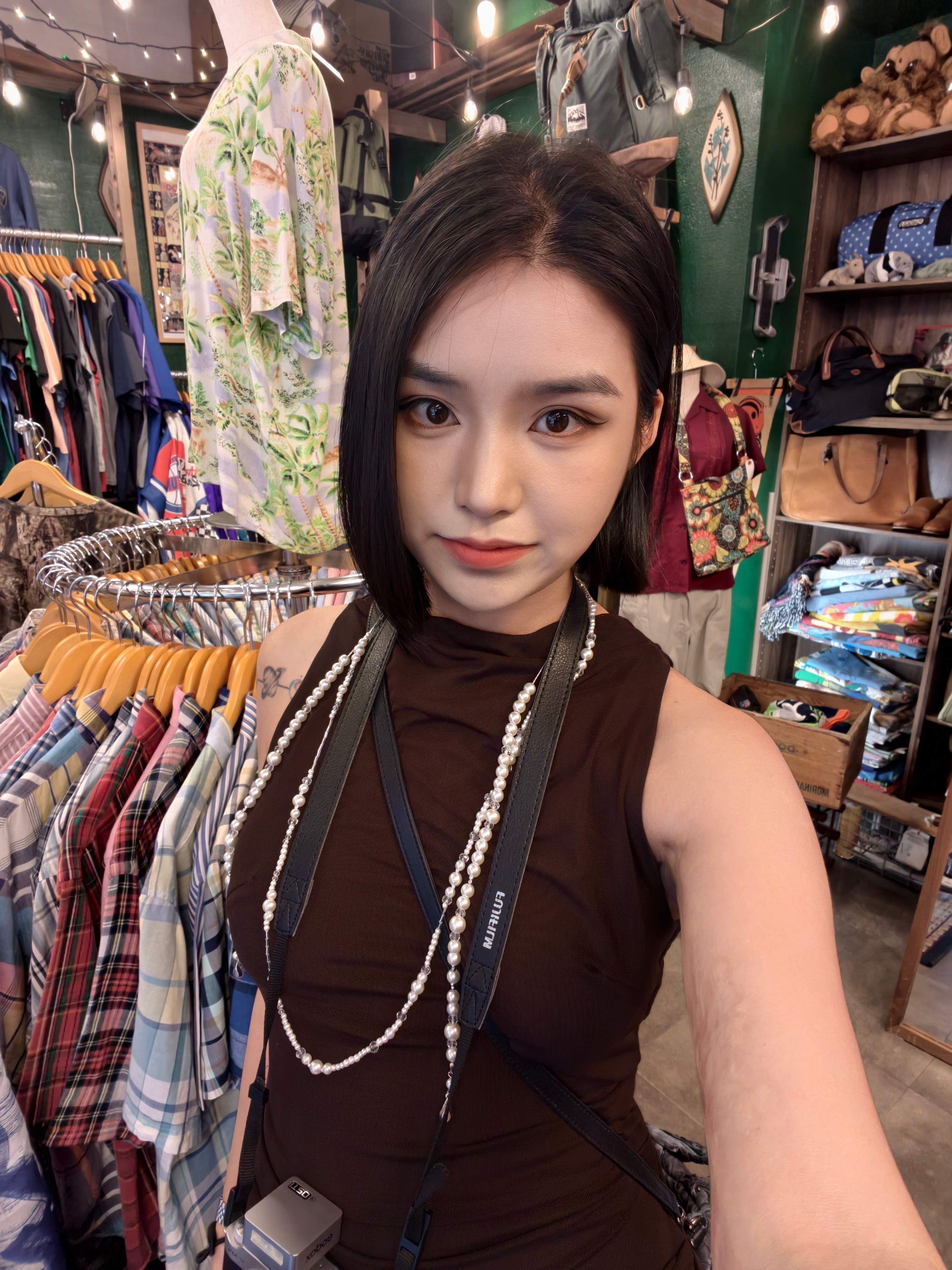 小晴总今天给我化的妆，感觉如何？[柯基] ​​​