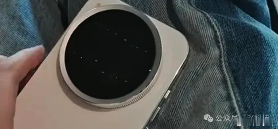 俞浩：追觅手机要与苹果三星三分天下摘自 深科技首席 深科技追觅手机：俞浩豪言三连