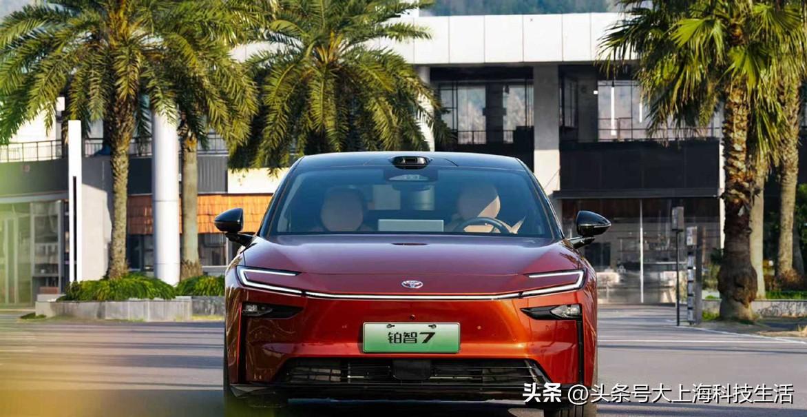 广汽丰田铂智7明天就要上市了，虽然现在还没公布最终价格，但今天释放出来的这张预热