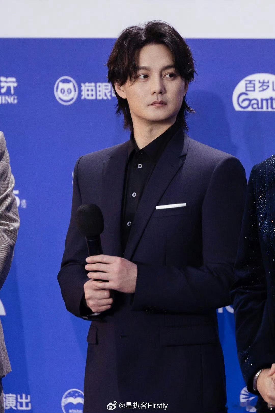 尹正不愧是巴音布鲁克王后 这个称号实至名归，孙宇强经典领航员形象，刻进飞驰人生观