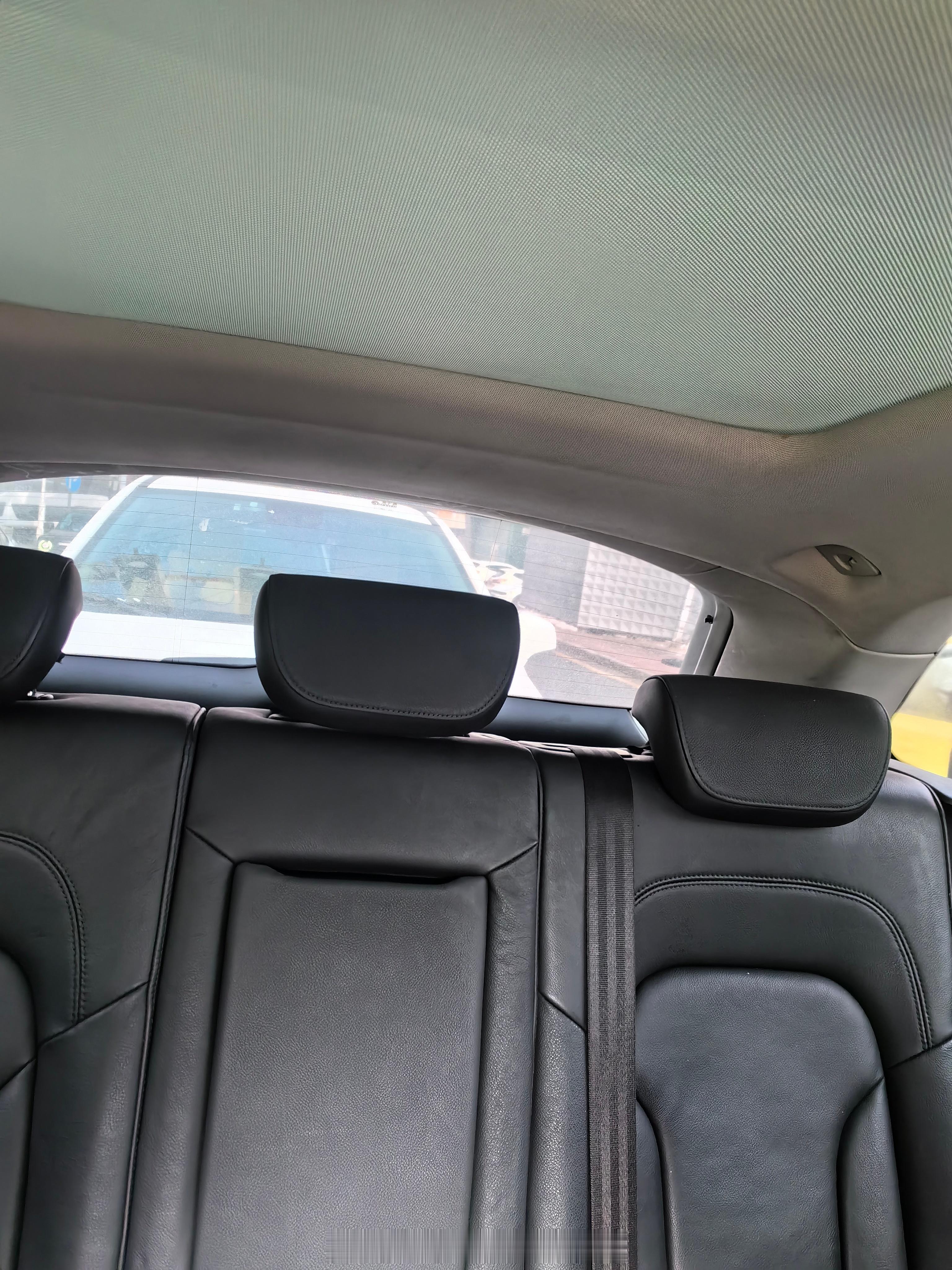 车昨天被怼了，今天没车坐[笑cry]冻死我了，吃个火锅吧，我是水逆了吧[笑cry