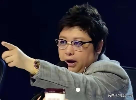 韩红慈善基金会可以说是史上最嚣张的机构，由一群神奇的精英组成架构，用群众的捐款支