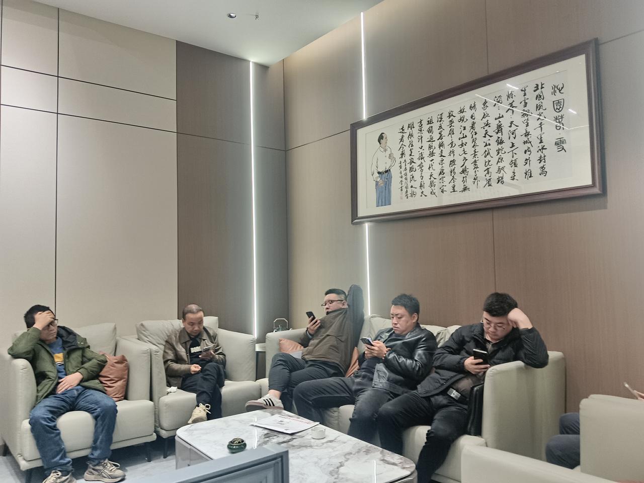 应聘项目经理的，都是一建，还有一建加高工的，行业的凄凉下行是什么原因，是谁造成的