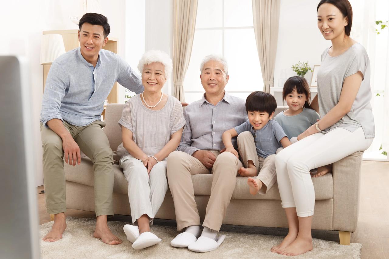 截至7月11日，2026年全国职工养老金调整文件还未发布，不少七八十年代进厂的老