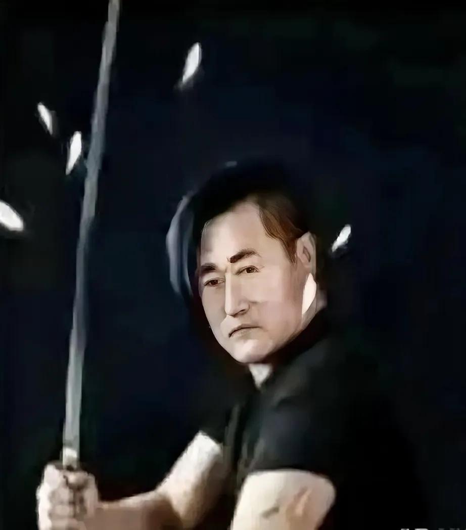 如今真相大白，诱骗演员王星的核心人物竟是别名“颜十六”的个体，而操纵整个电信诈骗