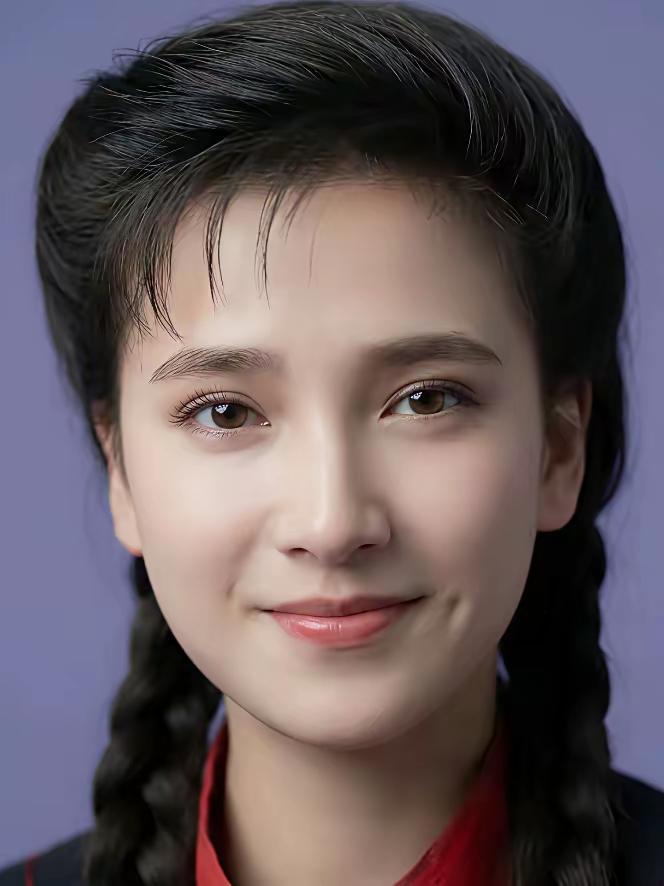 这是八九十年代火遍大江南北的两位演员。知道她们的名字吗？你最喜欢谁？