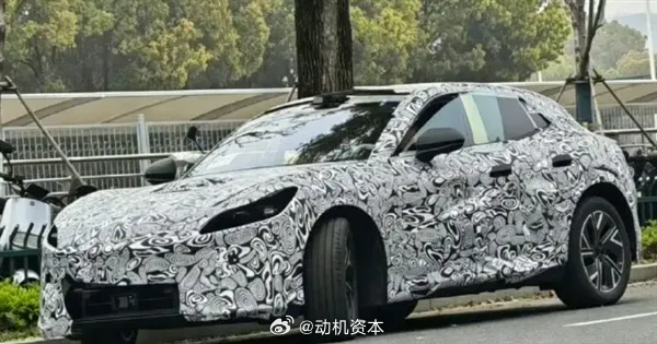 挖到超跑大佬！赵长江曝前法拉利设计师加入智界6月4日消息，智界汽车执行董事及副总