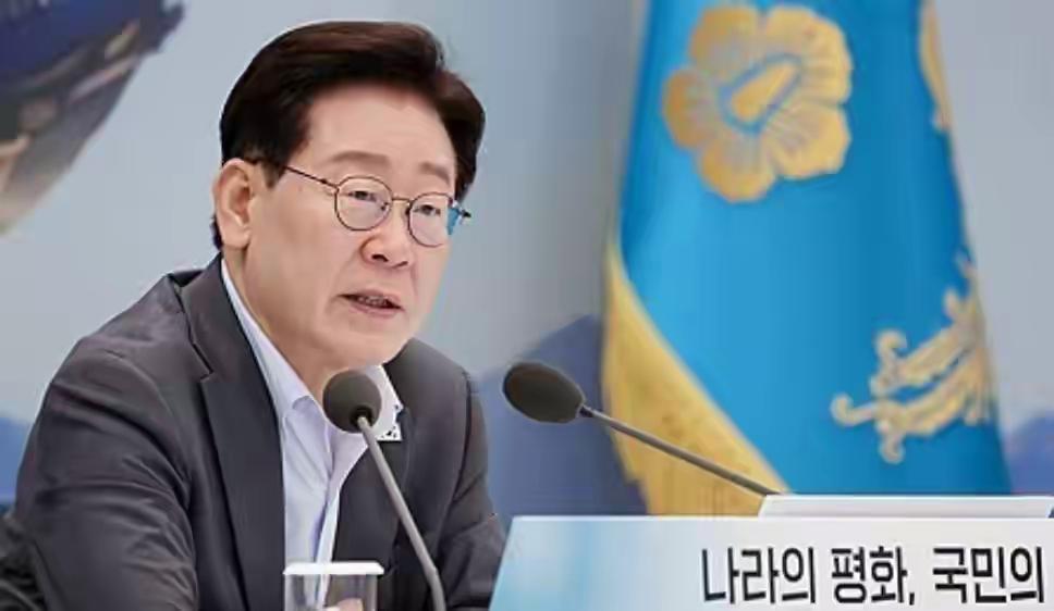 对军人参与政变深恶痛绝，韩国总统李在明推进三军军官学校整合计划，以从制度上消除军