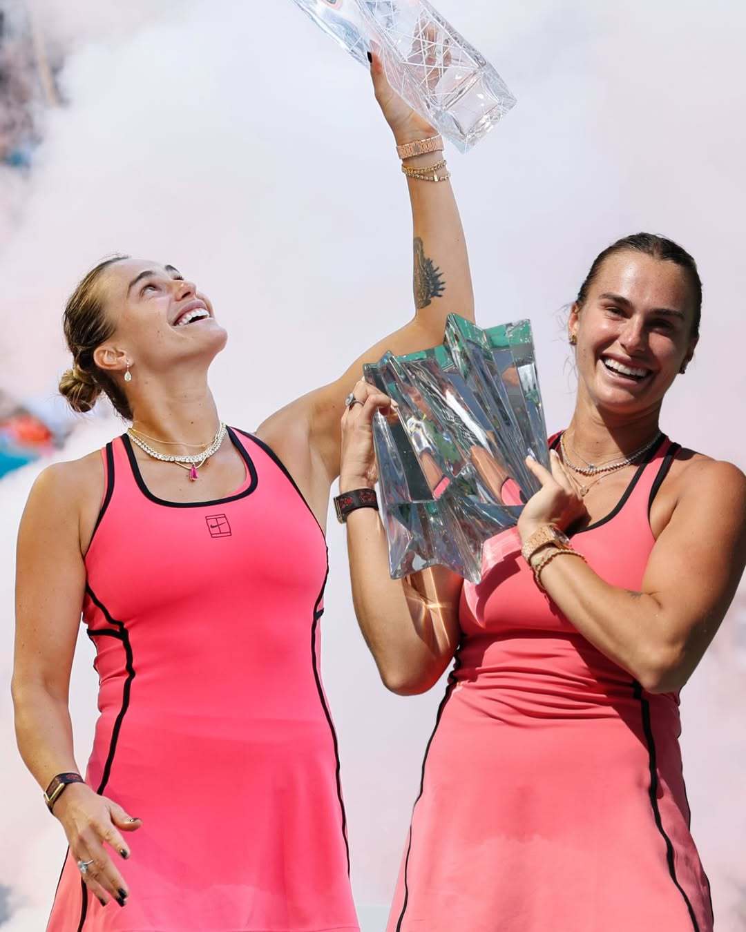 迈阿密🏆印第安维尔斯🏆恭喜萨巴伦卡携12连胜成功卫冕WTA迈阿密站冠军，成为