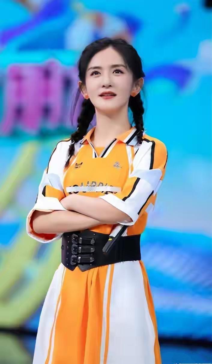 家人们，娱乐圈中，张杰与谢娜这对姐弟恋一直备受关注。此次张杰音乐会上，一段“辣舞