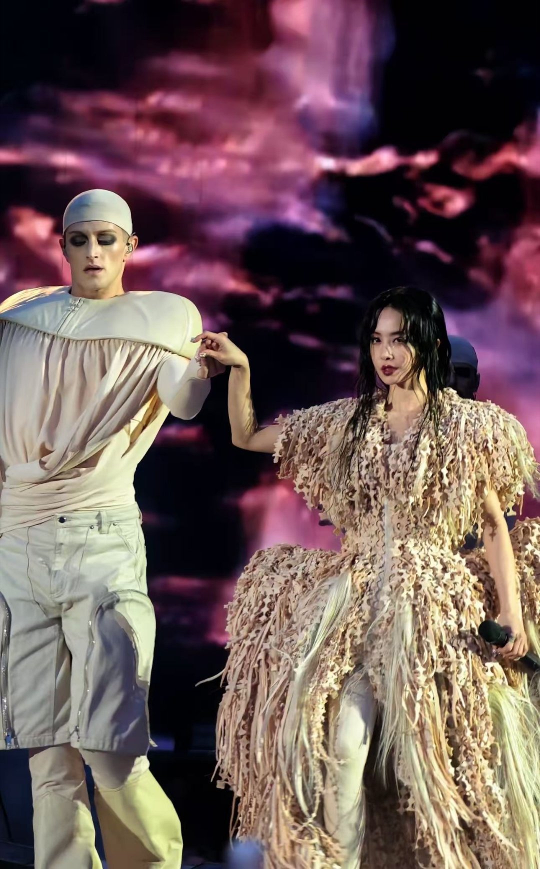 在重庆的地盘上，机车才是顶流！蔡依林带着「Pleasure」巡演空降山城，也忍不