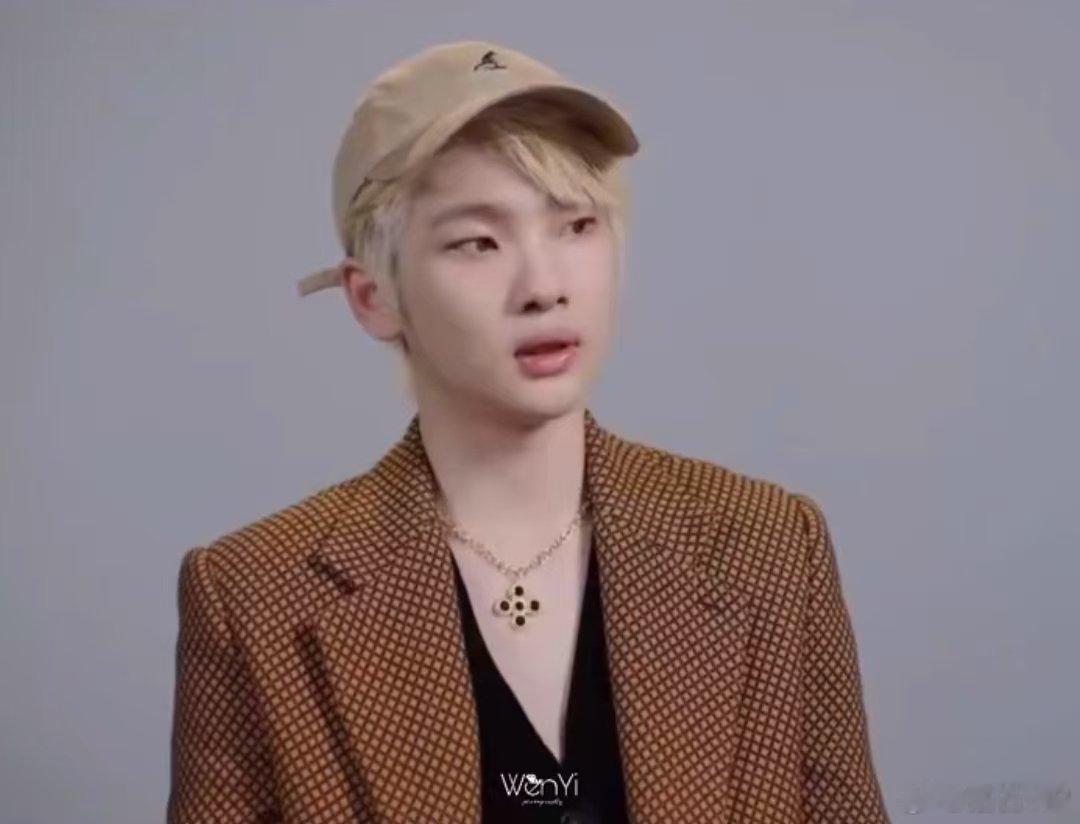 周震南 来这就是为了第一名  周震南的每一次表演都让人眼前一亮，这次也一定不会例