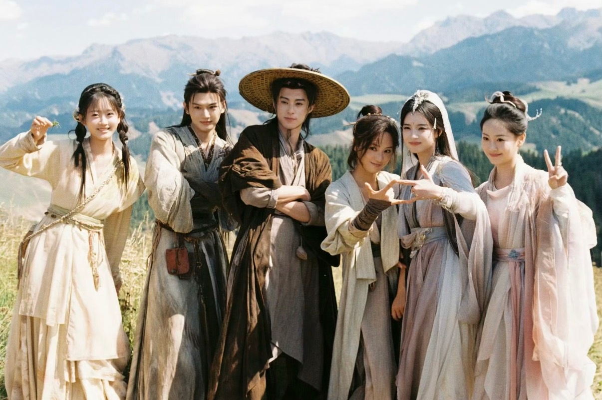 黄杨钿甜作为初代大女主童年专业户，《楚乔传》小楚乔眼神满是英气韧劲，被大家称作小
