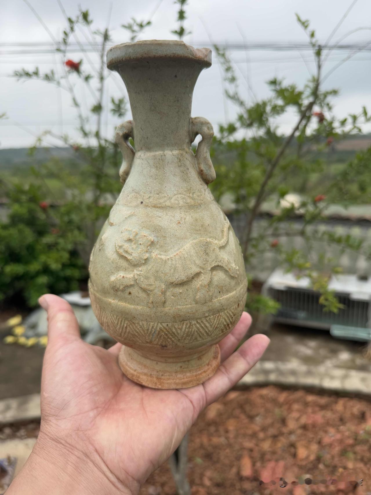在地摊上,买哪些古玩最容易捡漏?我个人观点是器型独特，实用性强与冷门的器物。
